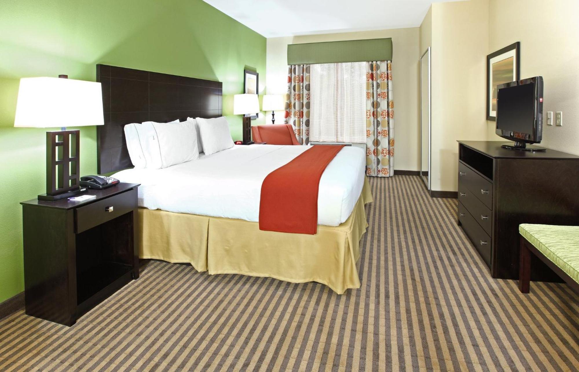 Holiday Inn Express & Suites Maumelle By Ihg Екстериор снимка